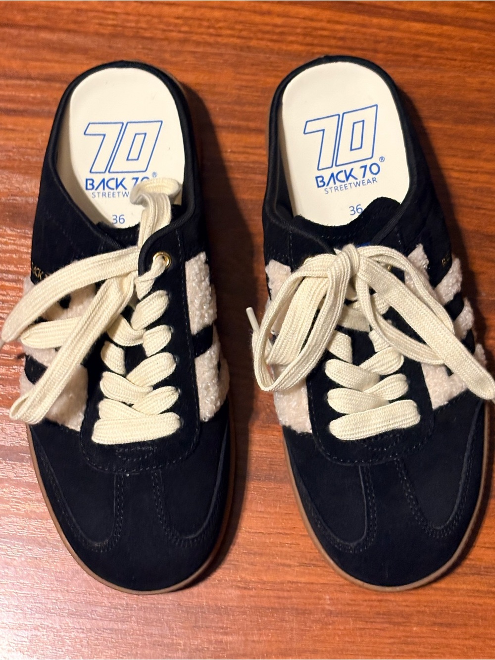 Back 70 Black and Cream women’s Casual Sneakers
